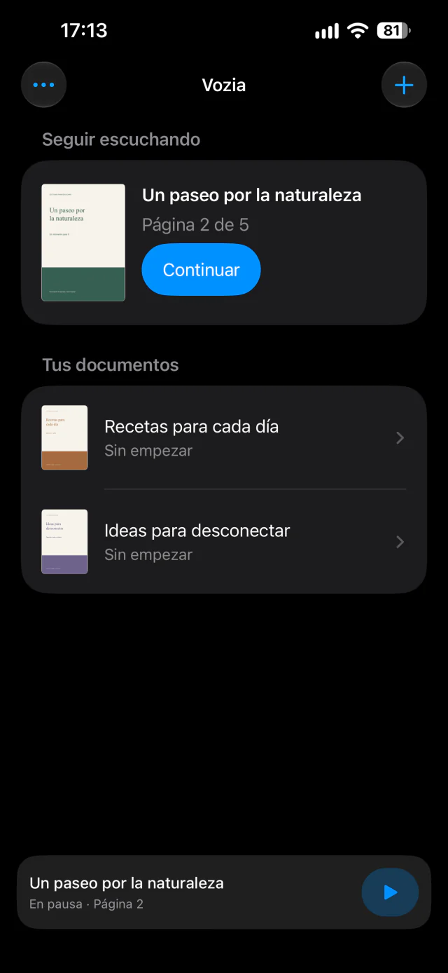 Biblioteca real de Vozia con documentos de ejemplo y la opción de continuar escuchando